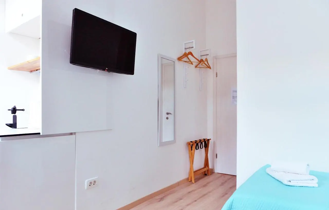 En-Suite Iris On Rokova Street - 5 Min Walk To The Old Town Of سبليت بيت ضيافة