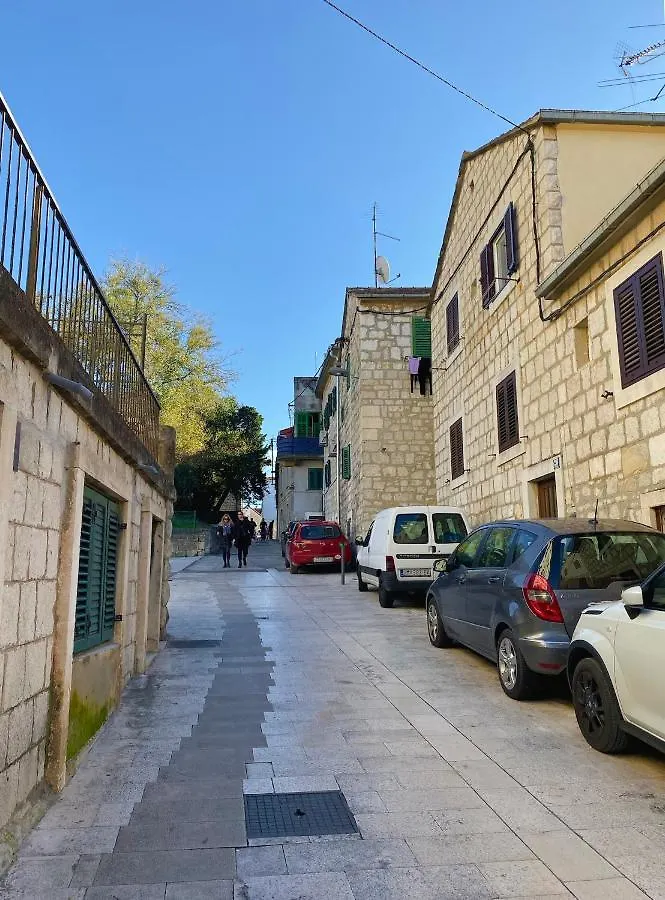 En-Suite Iris On Rokova Street - 5 Min Walk To The Old Town Of سبليت